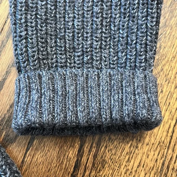 Men’s Sweatertentree